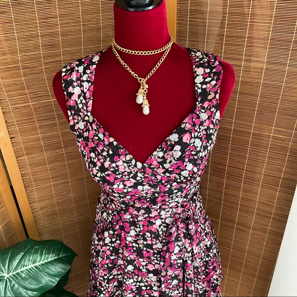 WHBM White House Black Market Tiered Ruffle Floral Dress Size 2 Pink - Picture 2 of 11